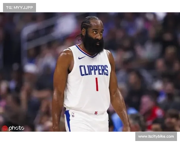 3月15日NBA哈登25+8伦纳德25+6快船客场大胜老鹰,每日一星:哈登 3月15日NBA哈登25+8伦纳德25+6快船客场大胜老鹰,每日一星:哈登